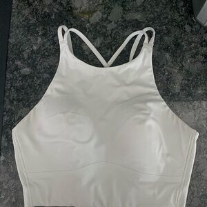 Lululemon like a cloud bra